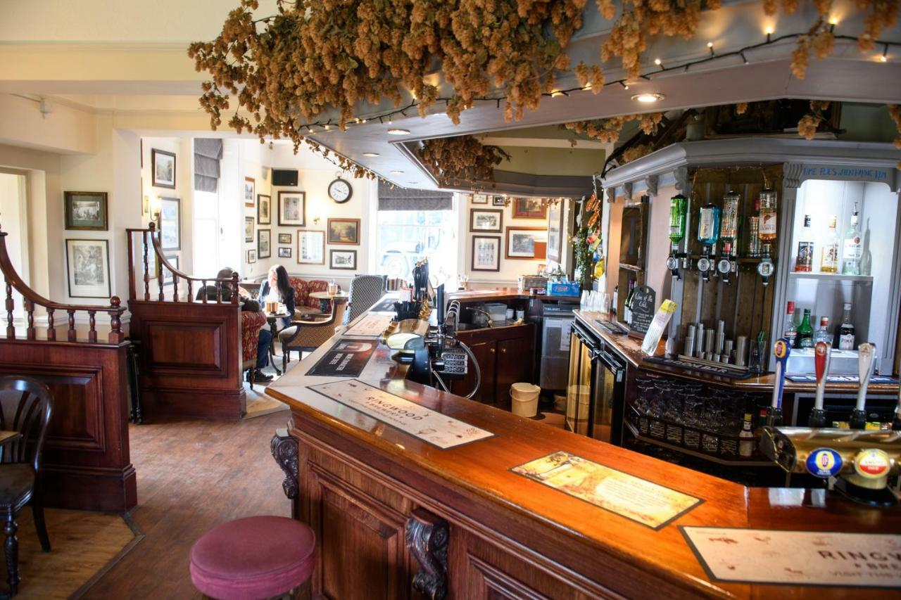 The Mortimer Arms (Adults Only) Ромси Экстерьер фото